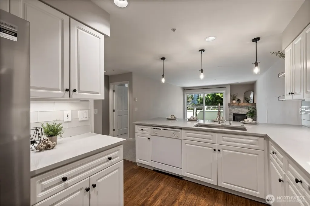 6300 32nd Avenue NW Seattle WA 98107