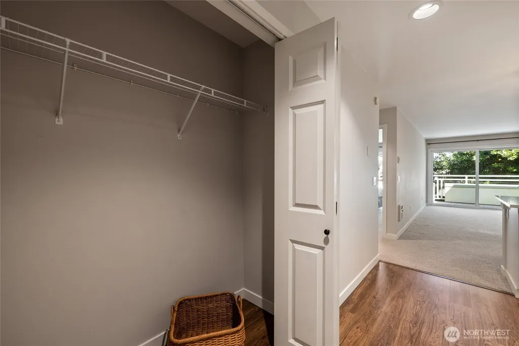 6300 32nd Avenue NW Seattle WA 98107