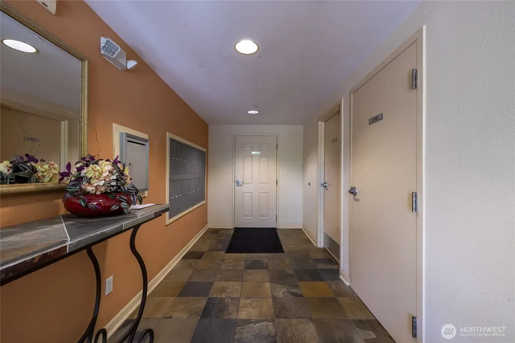 6300 32nd Avenue NW Seattle WA 98107