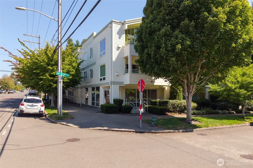 6300 32nd Avenue NW Seattle WA 98107