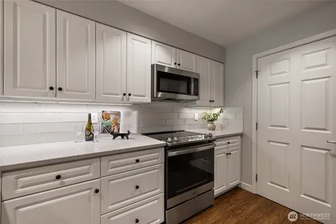 6300 32nd Avenue NW Seattle WA 98107