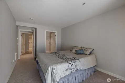 6300 32nd Avenue NW Seattle WA 98107
