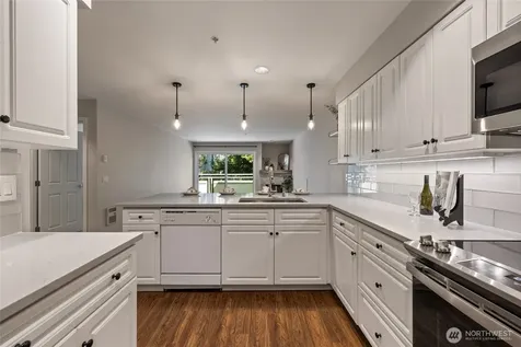 6300 32nd Avenue NW Seattle WA 98107