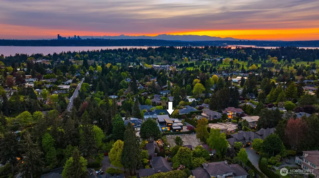 1032 89th Avenue NE Bellevue WA 98004