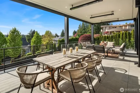 1032 89th Avenue NE Bellevue WA 98004
