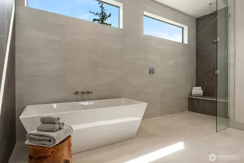 1032 89th Avenue NE Bellevue WA 98004