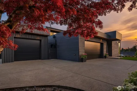 1032 89th Avenue NE Bellevue WA 98004