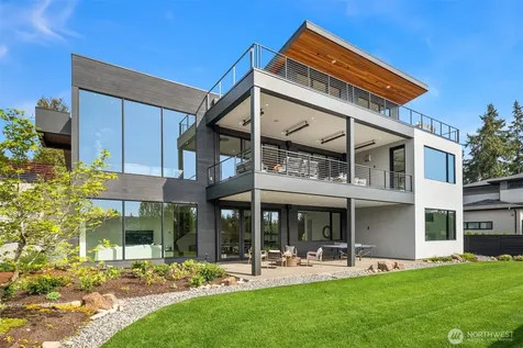 1032 89th Avenue NE Bellevue WA 98004