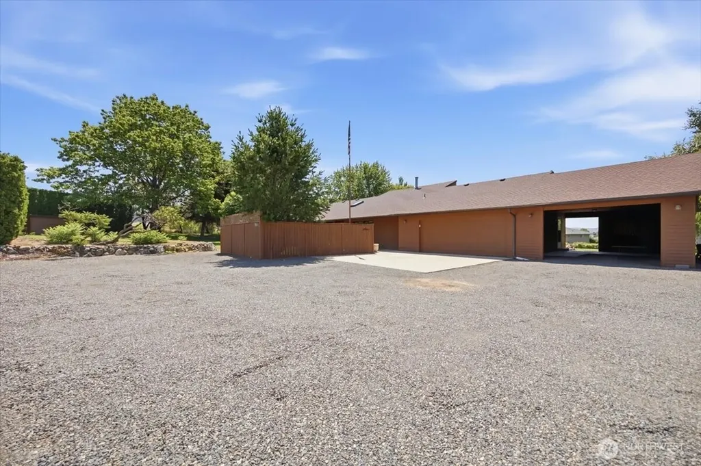 4711 Maple Avenue Yakima WA 98901