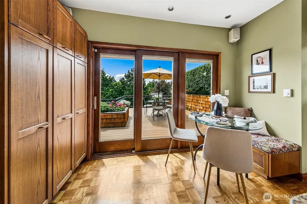 5201 NE 43rd Avenue Seattle WA 98105