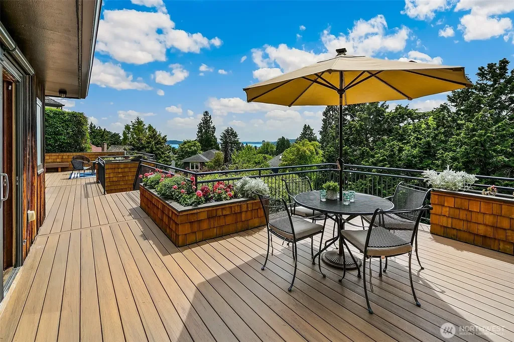 5201 NE 43rd Avenue Seattle WA 98105