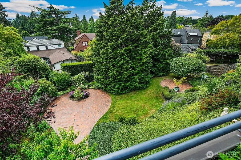 5201 NE 43rd Avenue Seattle WA 98105