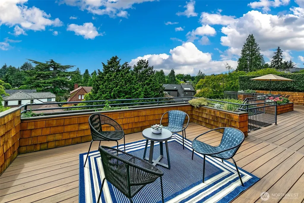 5201 NE 43rd Avenue Seattle WA 98105