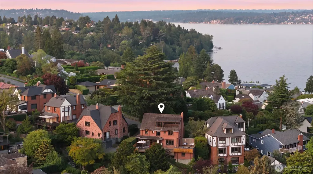 5201 NE 43rd Avenue Seattle WA 98105