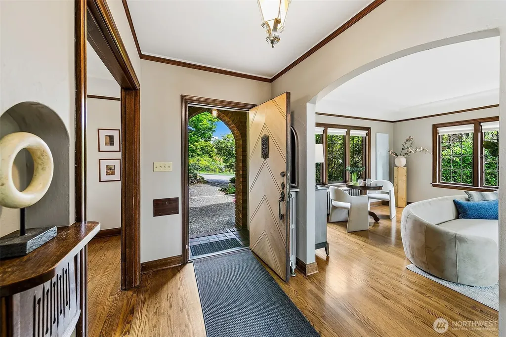 5201 NE 43rd Avenue Seattle WA 98105