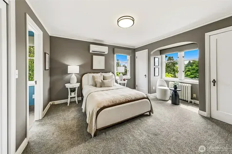 5201 NE 43rd Avenue Seattle WA 98105