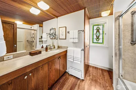 5201 NE 43rd Avenue Seattle WA 98105