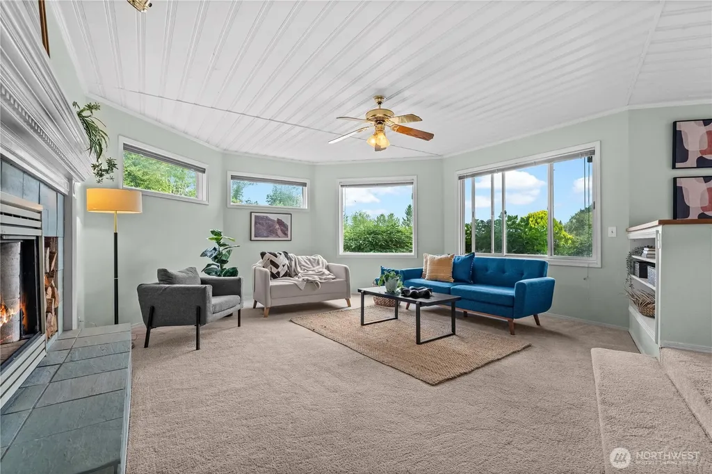 2594 NE William E Sutton Road Bremerton WA 98311