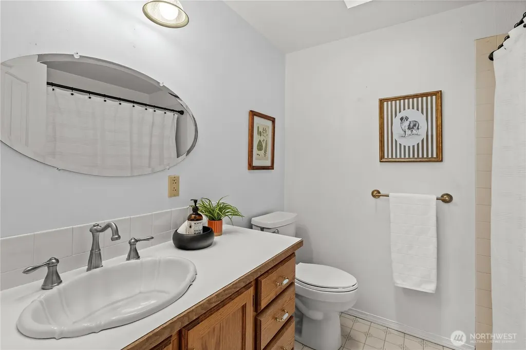 2594 NE William E Sutton Road Bremerton WA 98311