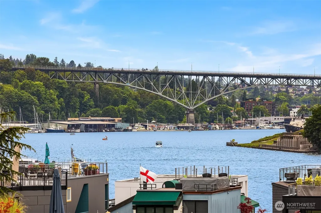 80 E Roanoke Street Seattle WA 98102