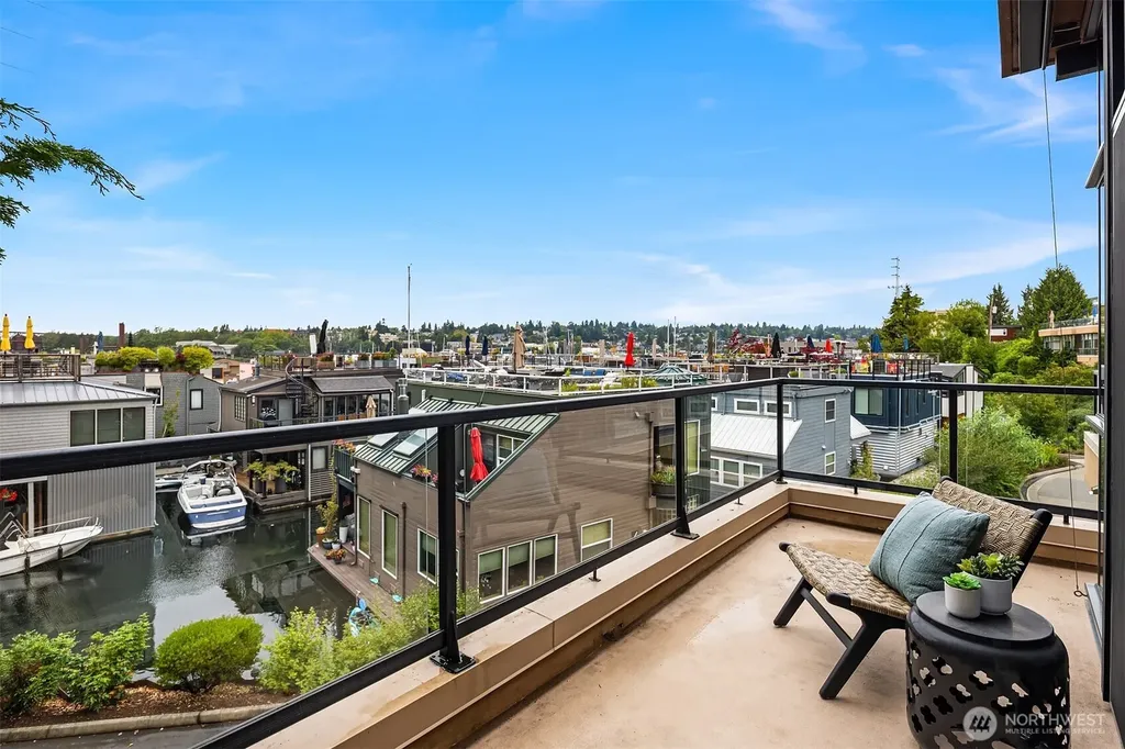 80 E Roanoke Street Seattle WA 98102