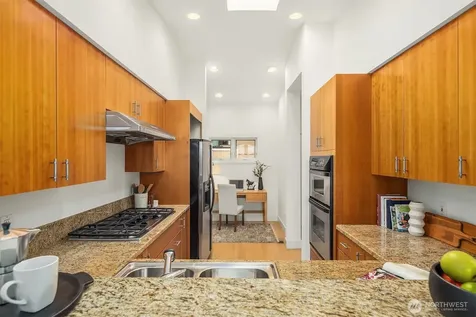 80 E Roanoke Street Seattle WA 98102