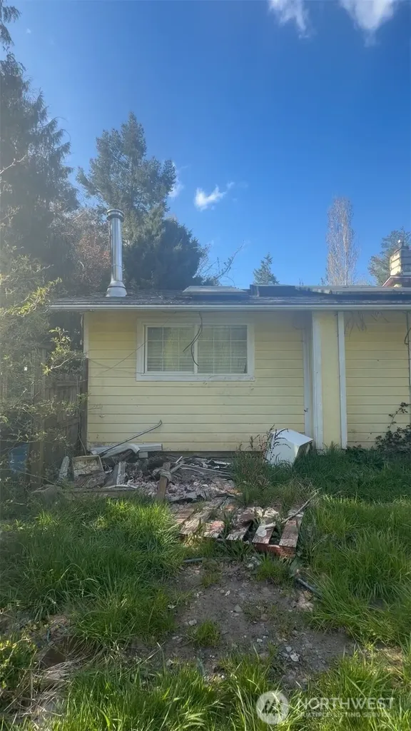 5842 137th Avenue SW Rochester WA 98579