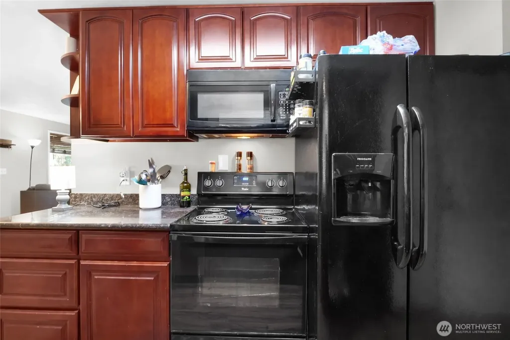 1727 S Monroe Street Moses Lake WA 98837