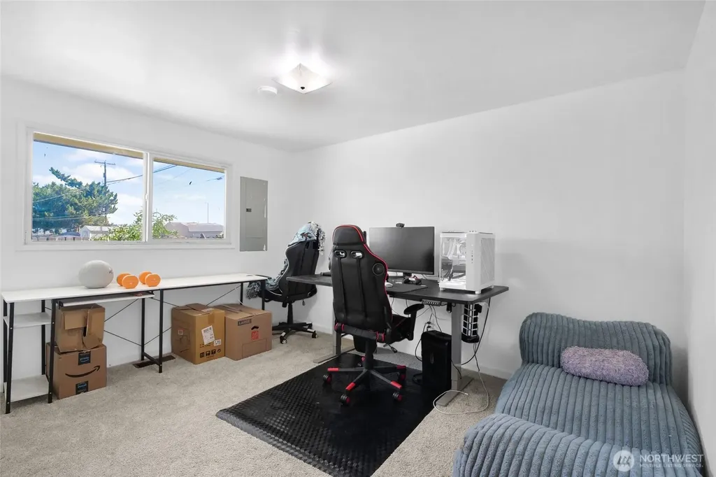 1727 S Monroe Street Moses Lake WA 98837