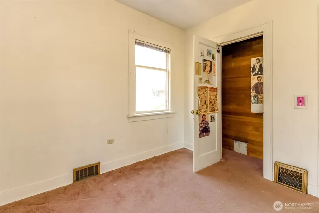 7015 12th Avenue SW Seattle WA 98106
