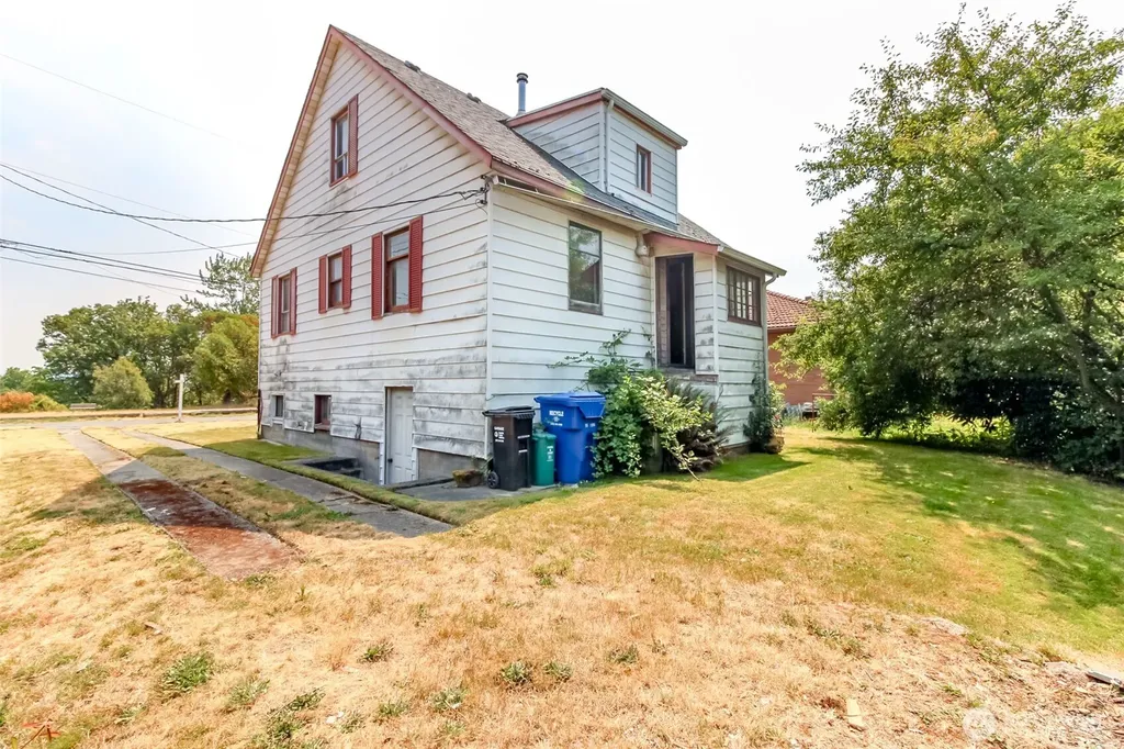 7015 12th Avenue SW Seattle WA 98106