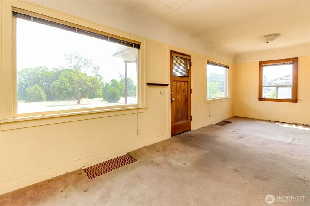 7015 12th Avenue SW Seattle WA 98106