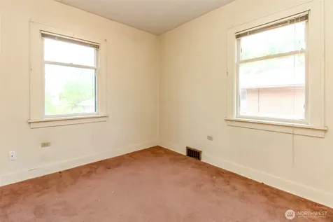 7015 12th Avenue SW Seattle WA 98106