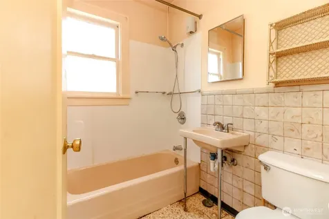 7015 12th Avenue SW Seattle WA 98106