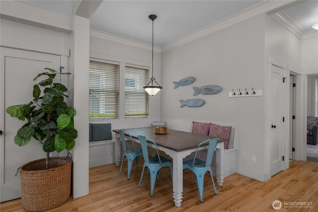 44 Horseshoe Lane Pacific Beach WA 98571
