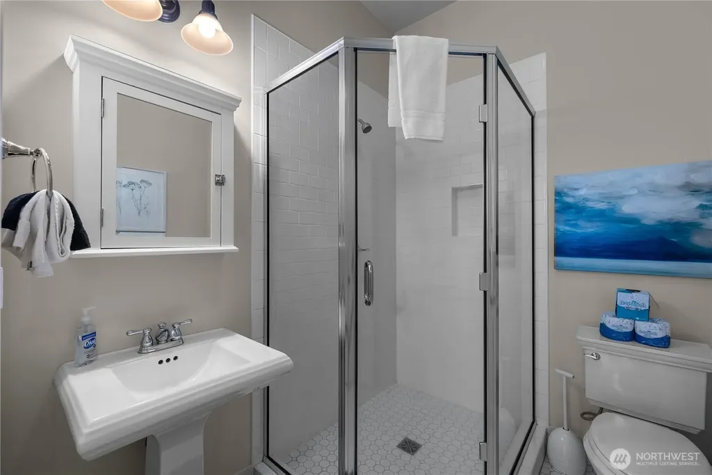 44 Horseshoe Lane Pacific Beach WA 98571