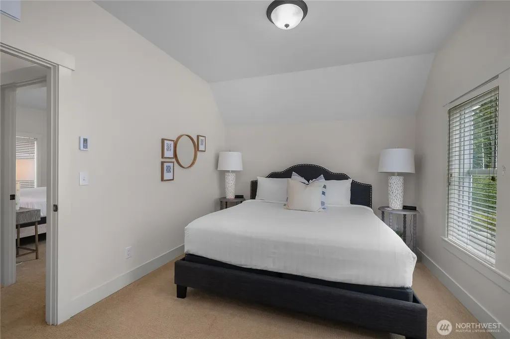 44 Horseshoe Lane Pacific Beach WA 98571