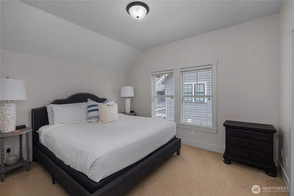 44 Horseshoe Lane Pacific Beach WA 98571