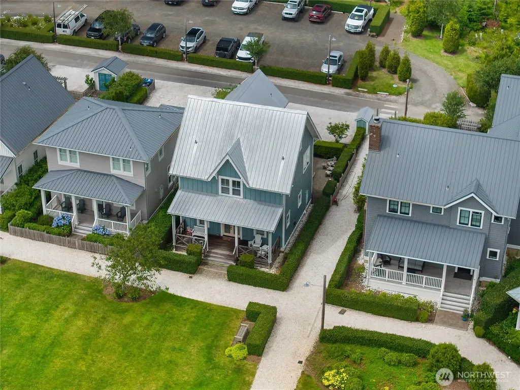 44 Horseshoe Lane Pacific Beach WA 98571