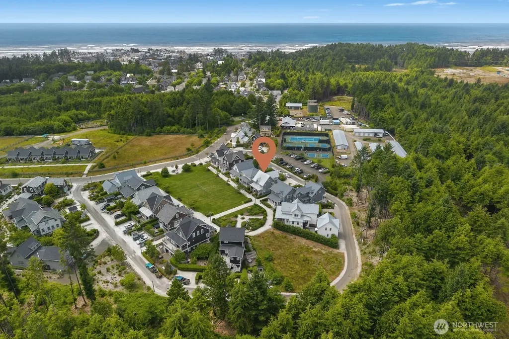 44 Horseshoe Lane Pacific Beach WA 98571