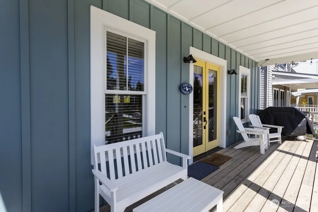 44 Horseshoe Lane Pacific Beach WA 98571