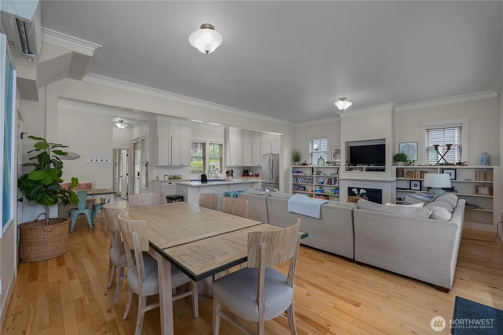 44 Horseshoe Lane Pacific Beach WA 98571