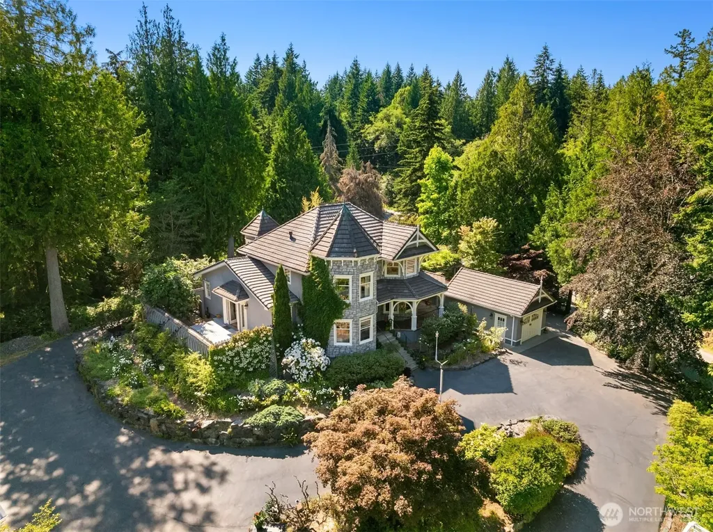 7205 NE Dolphin Drive Bainbridge Island WA 98110