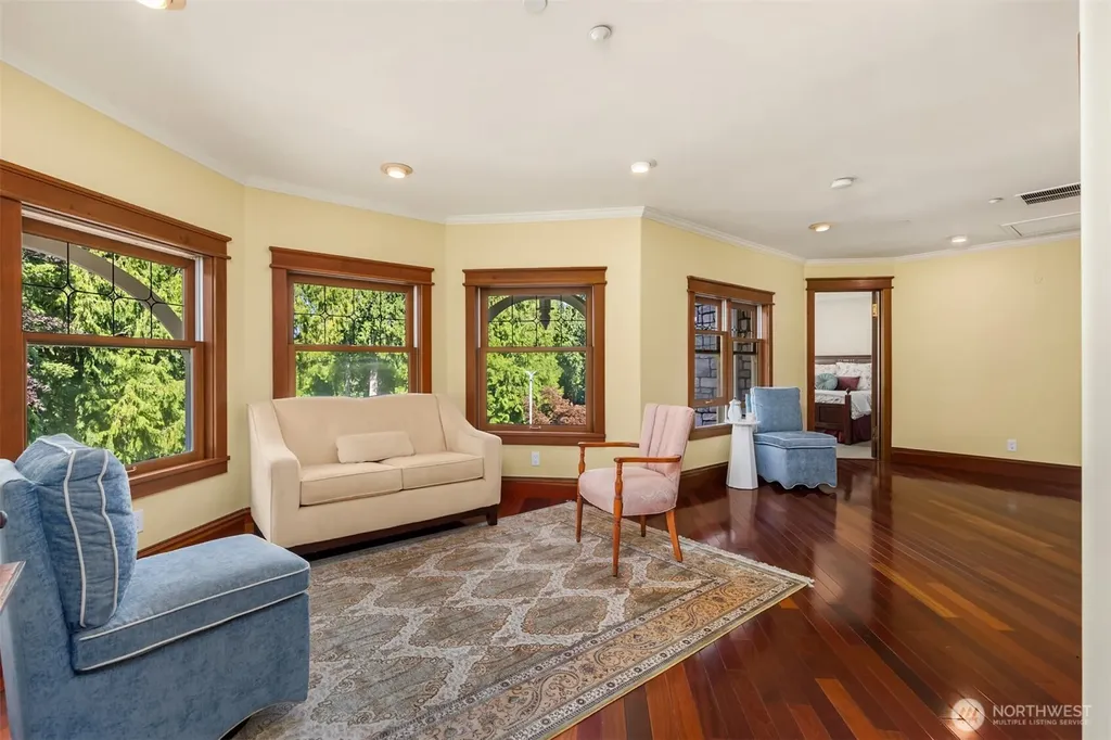 7205 NE Dolphin Drive Bainbridge Island WA 98110