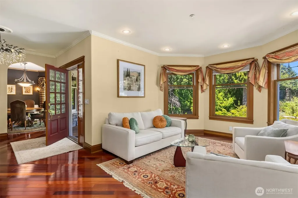 7205 NE Dolphin Drive Bainbridge Island WA 98110