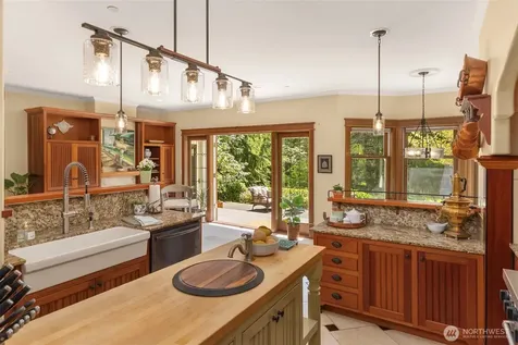 7205 NE Dolphin Drive Bainbridge Island WA 98110
