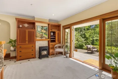 7205 NE Dolphin Drive Bainbridge Island WA 98110