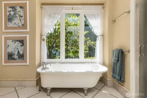 7205 NE Dolphin Drive Bainbridge Island WA 98110