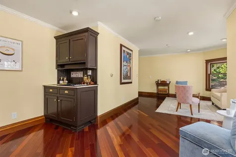 7205 NE Dolphin Drive Bainbridge Island WA 98110