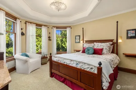 7205 NE Dolphin Drive Bainbridge Island WA 98110